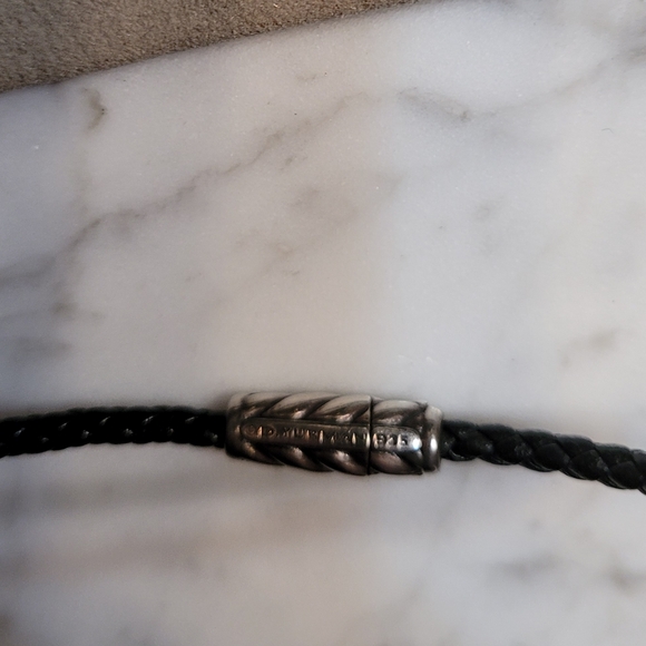 ***SOLD*David yurman Onyx braided leather bracelet - Picture 8 of 10